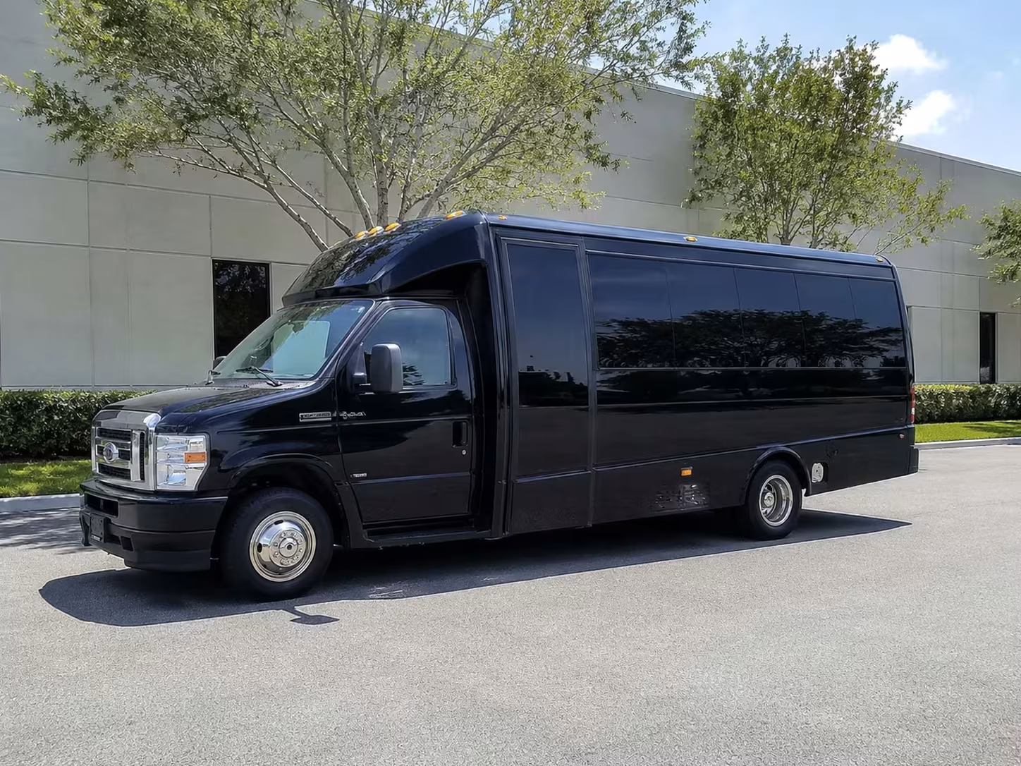 alhambra minibus rentals for group airport pickups